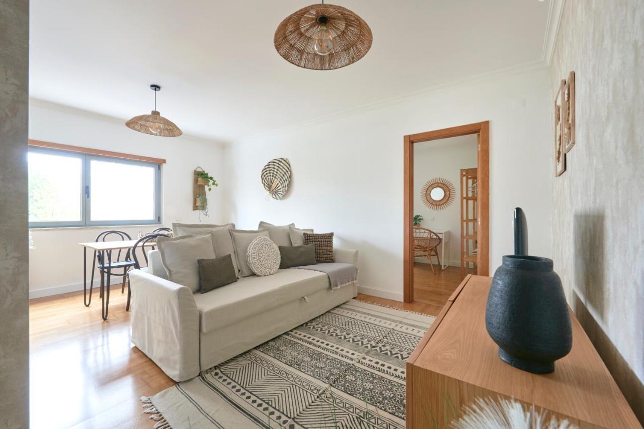Apartment With Private Terrace & Car Garage ลิสบอน ภายนอก รูปภาพ
