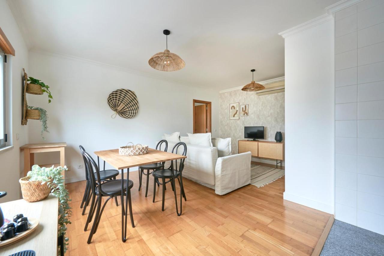 Apartment With Private Terrace & Car Garage ลิสบอน ภายนอก รูปภาพ